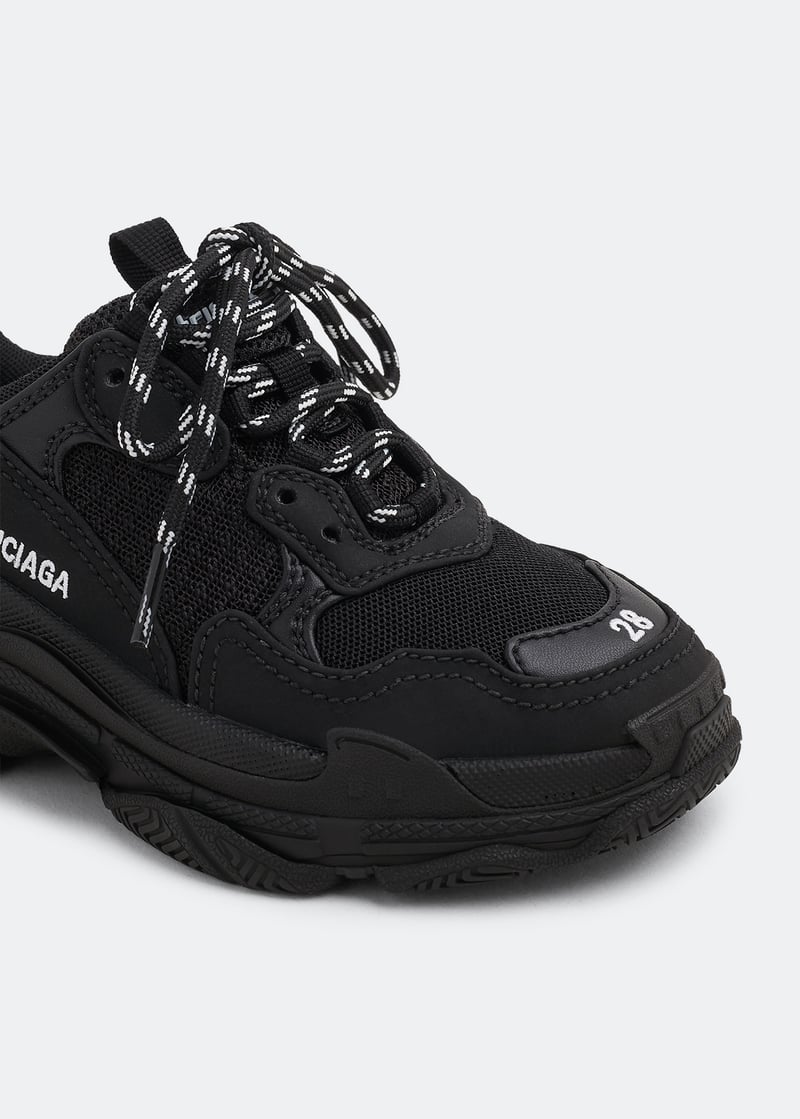 654251w2ca4-1000_2.jpg?ts=20220505183209