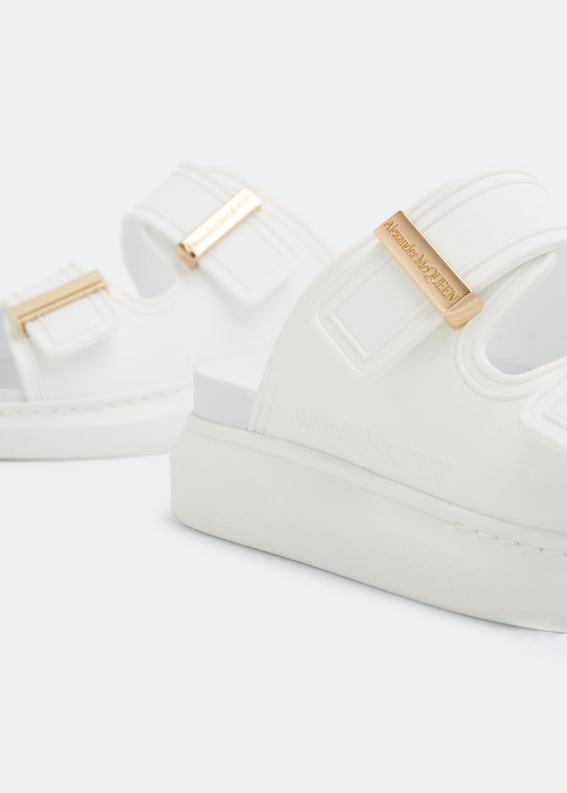 658063w4q529339_3.jpg?ts=20220505183218