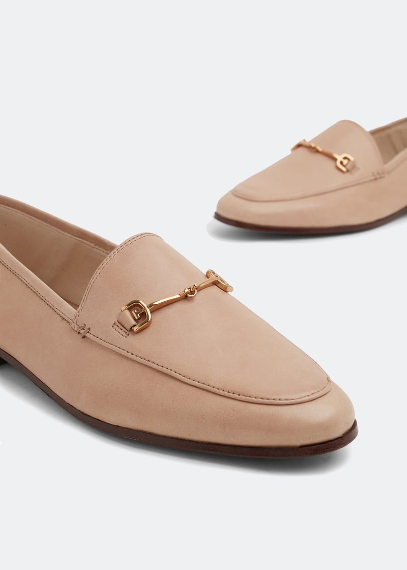 loraine-clnude_3.jpg?ts=20240213053044