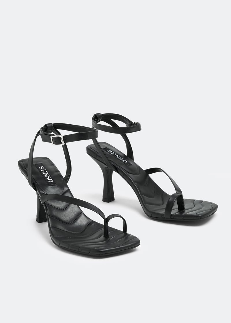 neama-ebony_5.jpg?ts=20230215030516