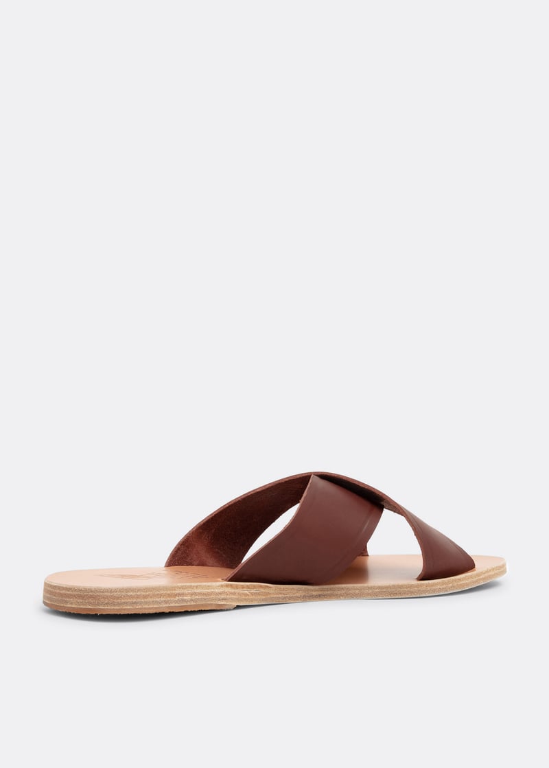 thais-chstnt_2.jpg?ts=20240418044026