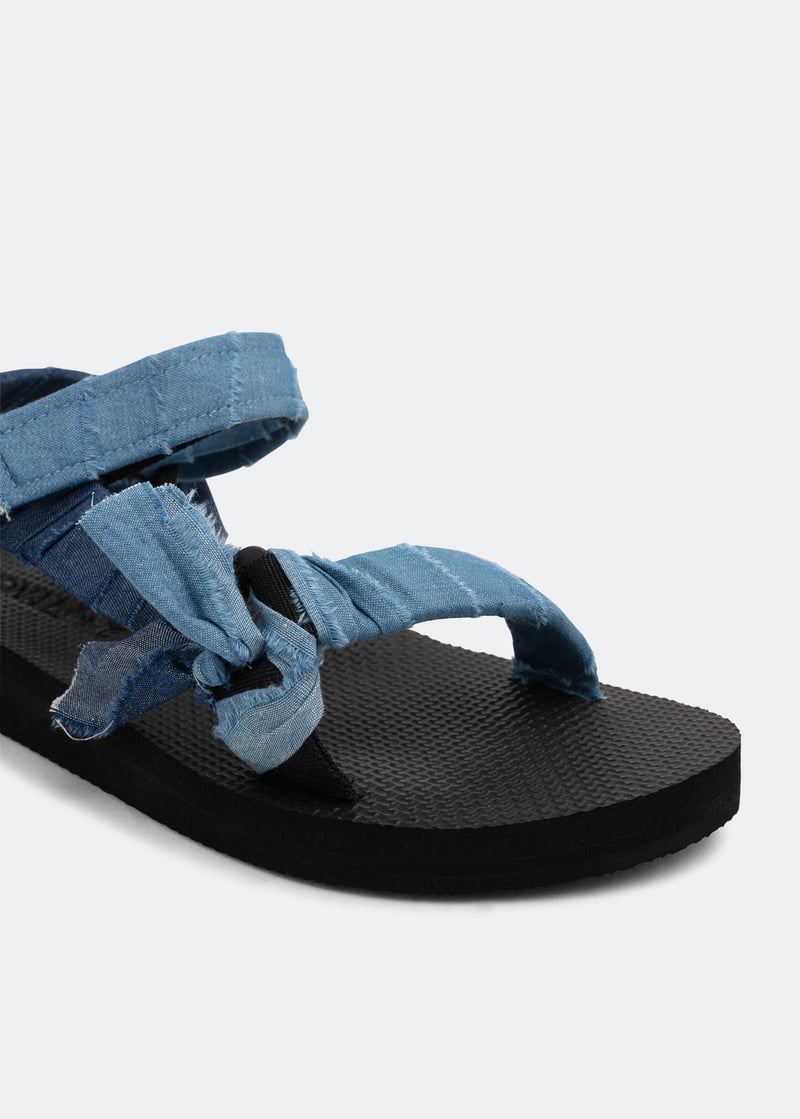 trekky-print-denim_3.jpg?ts=20220505184710