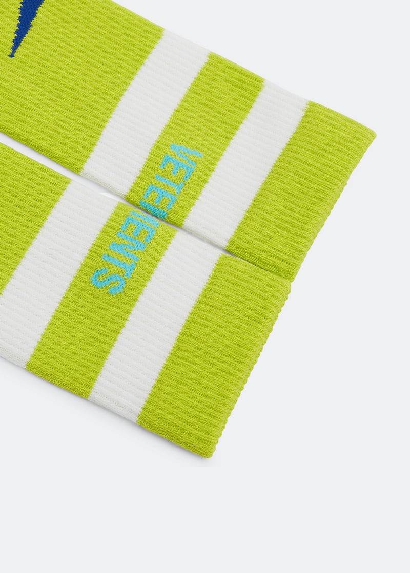 ue52so100y-2906-neywwh_3.jpg?ts=20220504190013